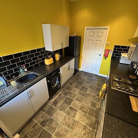 Large Ground Floor Apartment - South Shields - 3 Minutes From South Tyneside Hospital, 8 Minutes From Beach ภายนอก รูปภาพ