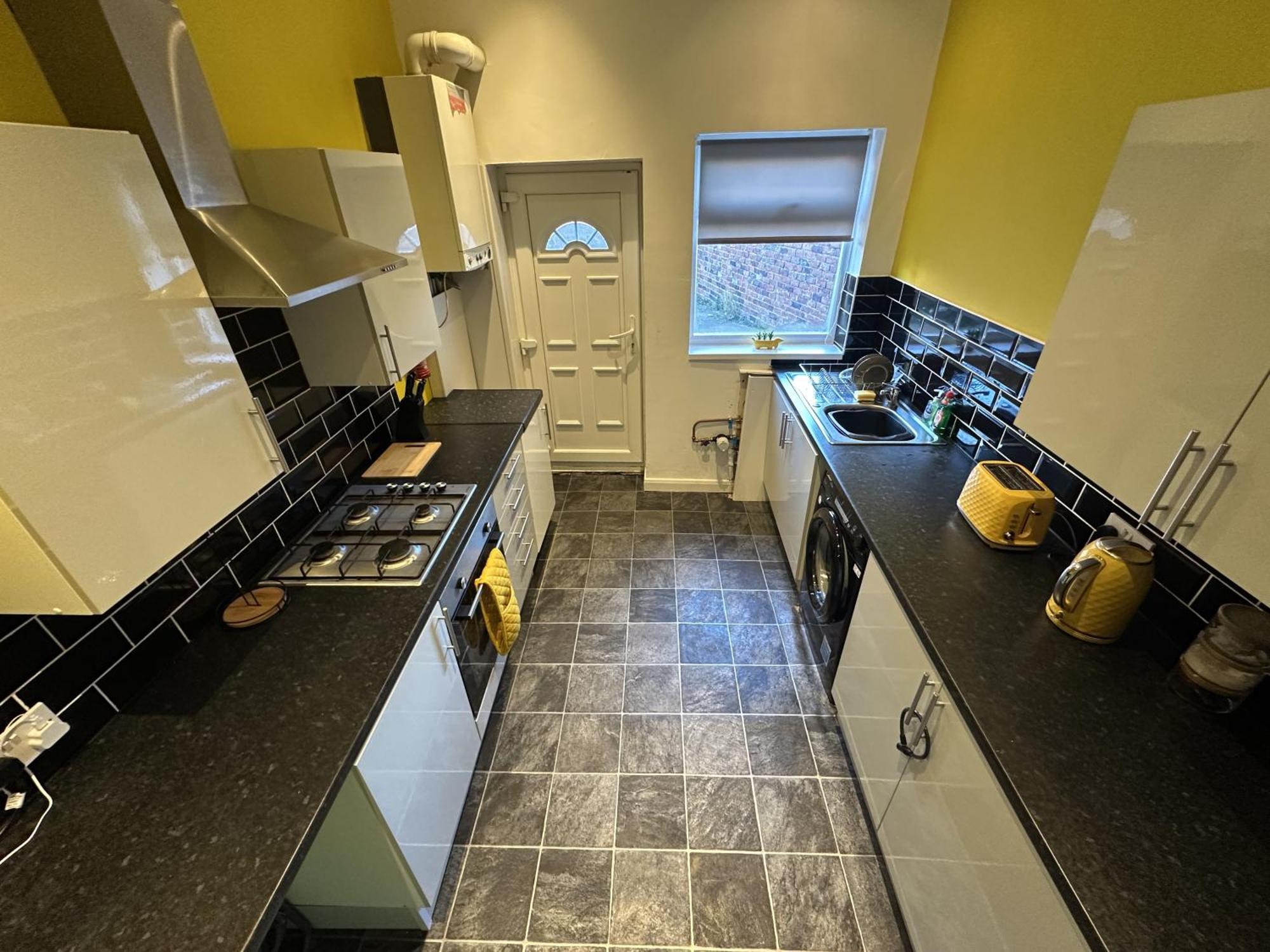 Large Ground Floor Apartment - South Shields - 3 Minutes From South Tyneside Hospital, 8 Minutes From Beach ภายนอก รูปภาพ
